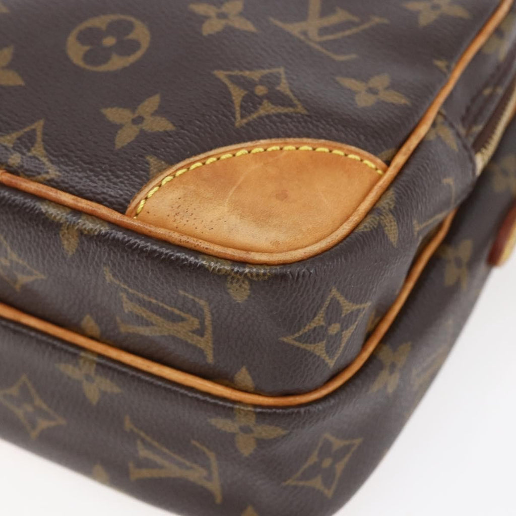 Louis Vuitton Amazone Bag Monogram Canvas Brown Canvas Shoulder Bag Bag (Pre-Owned)