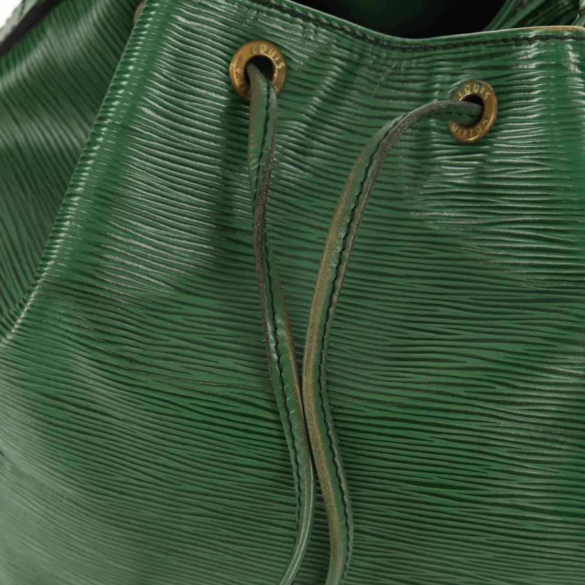 Louis Vuitton Petit Noe Handbag Epi Leather Green Leather Shoulder Bag Bag (Pre-Owned)