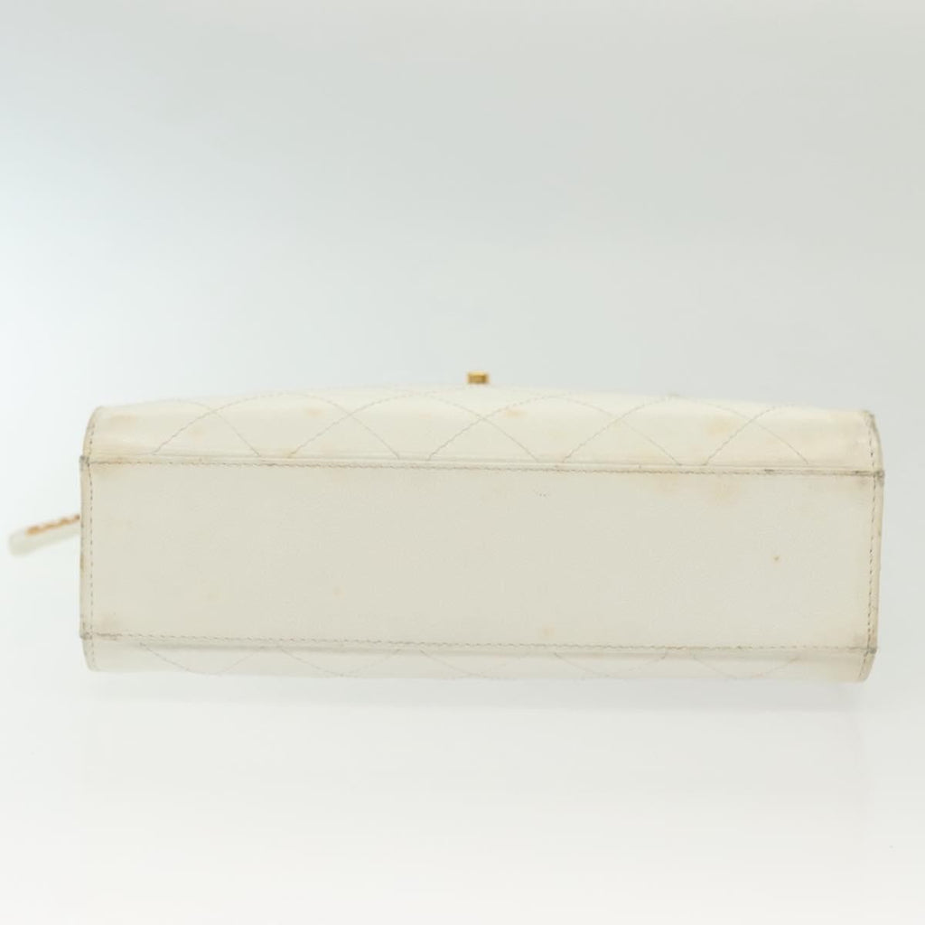 Chanel Cc Shoulder Bag Quilted Caviar White Leather Bag (Pre-Owned)