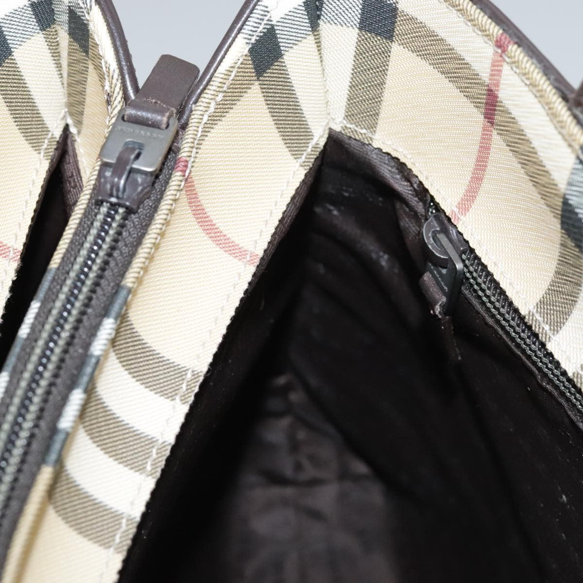 Burberry Nova Check Handbag Nova Check Canvas And Leather Beige Canvas Handbag (Pre-Owned)