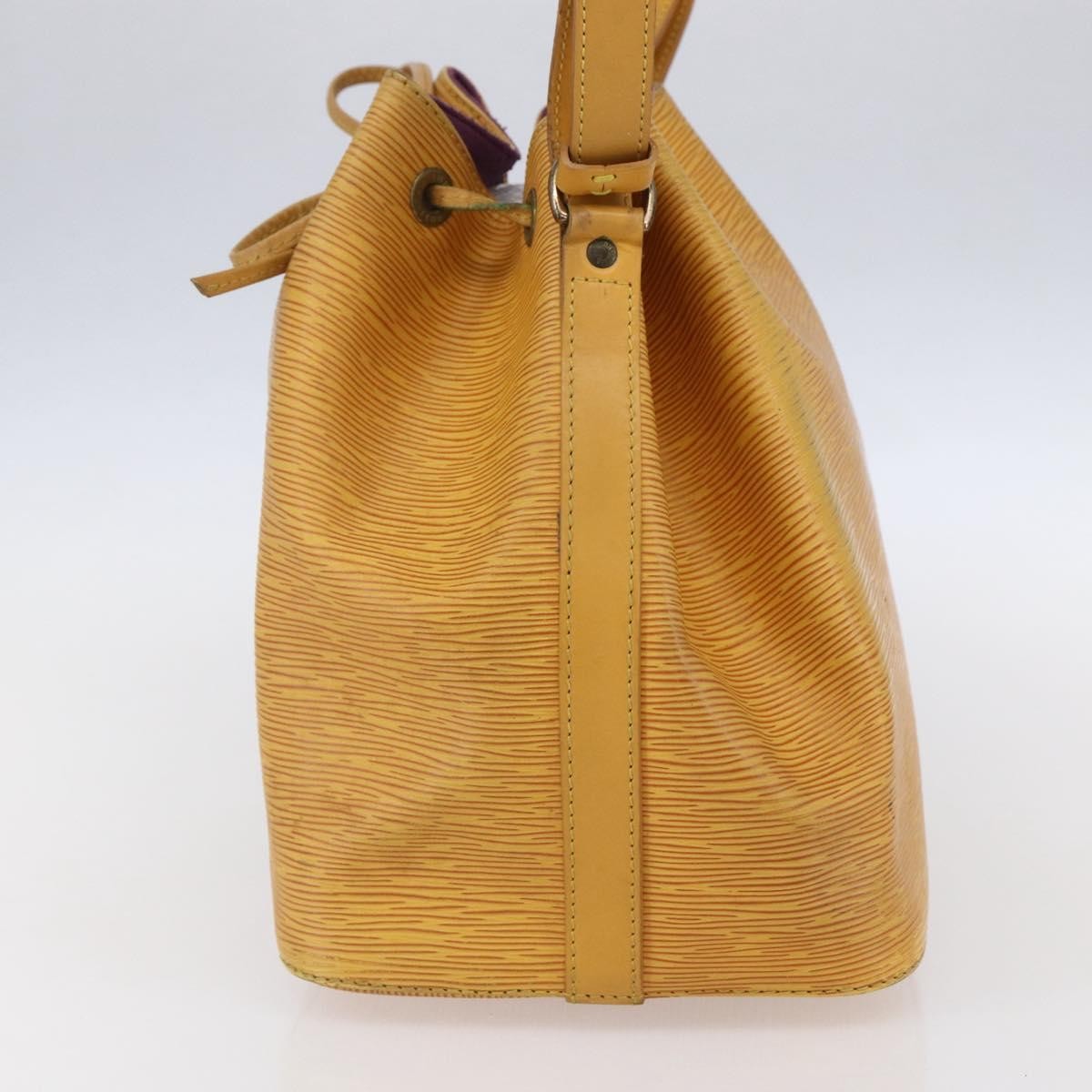 Louis Vuitton Petit Noe Handbag Epi Leather Yellow Leather Shoulder Bag Bag (Pre-Owned)