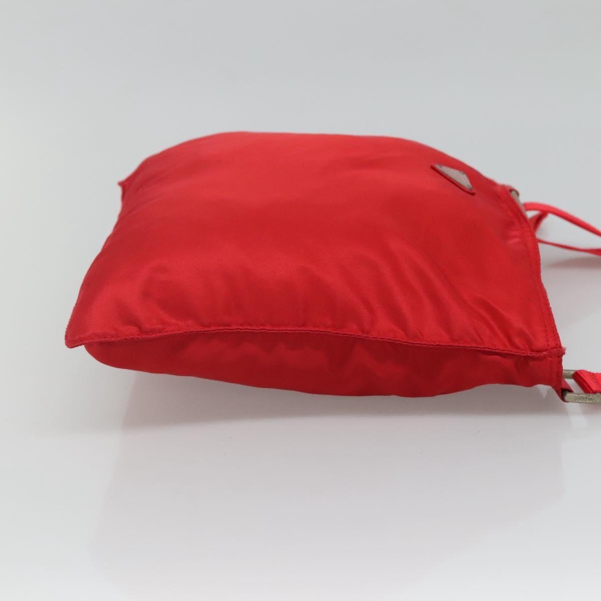 Prada Flat Messenger Bag Tessuto Red Nylon Shoulder Bag Bag (Pre-Owned)