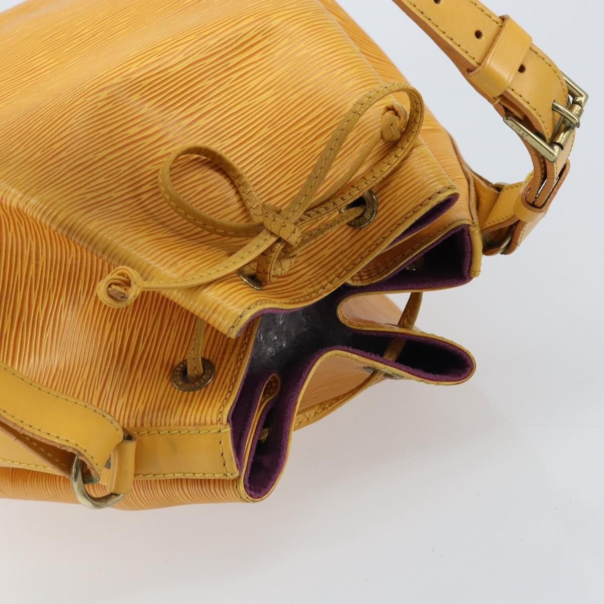 Louis Vuitton Petit Noe Handbag Epi Leather Yellow Leather Shoulder Bag Bag (Pre-Owned)