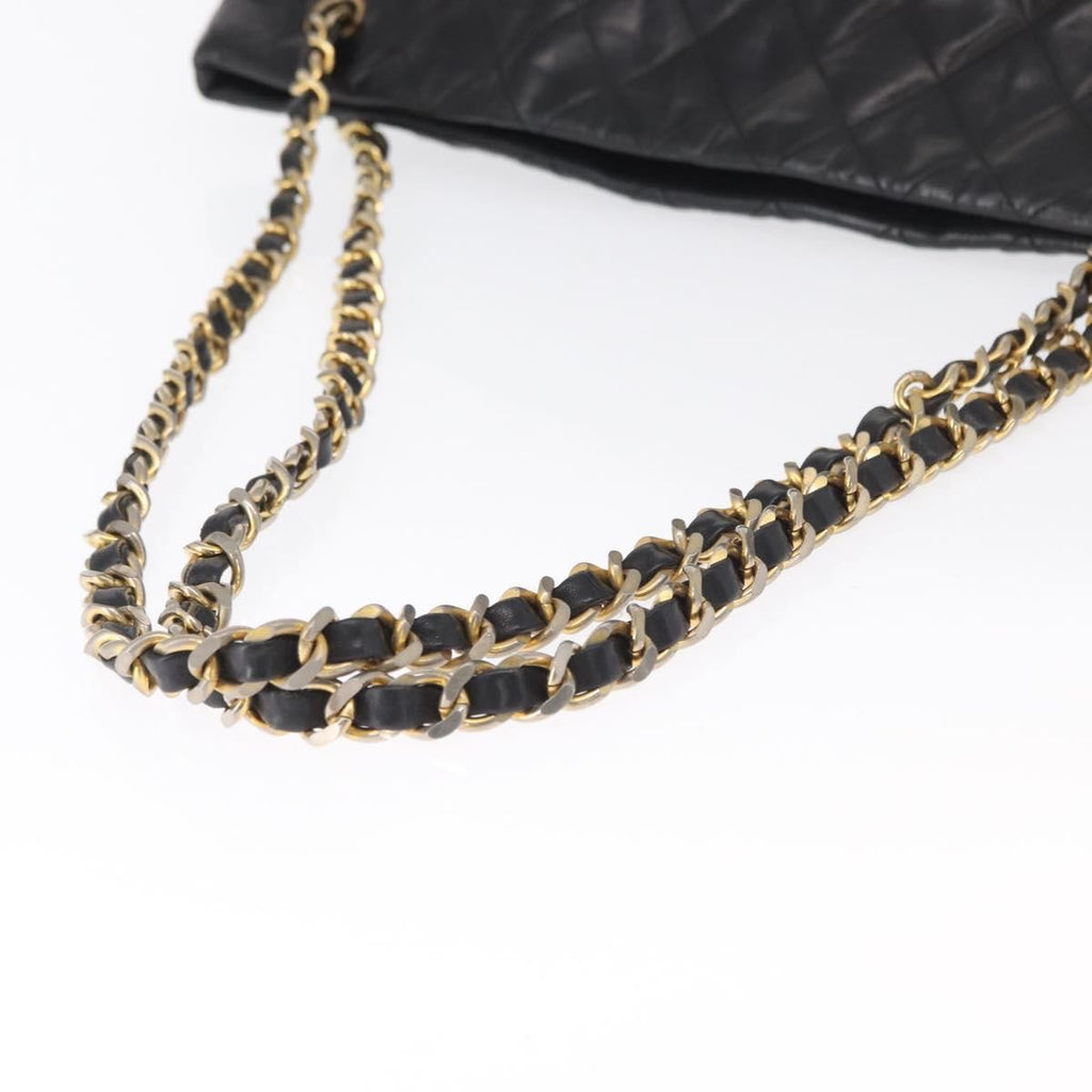 Chanel Chain Tote Leather Black Leather Handbag (Pre-Owned)