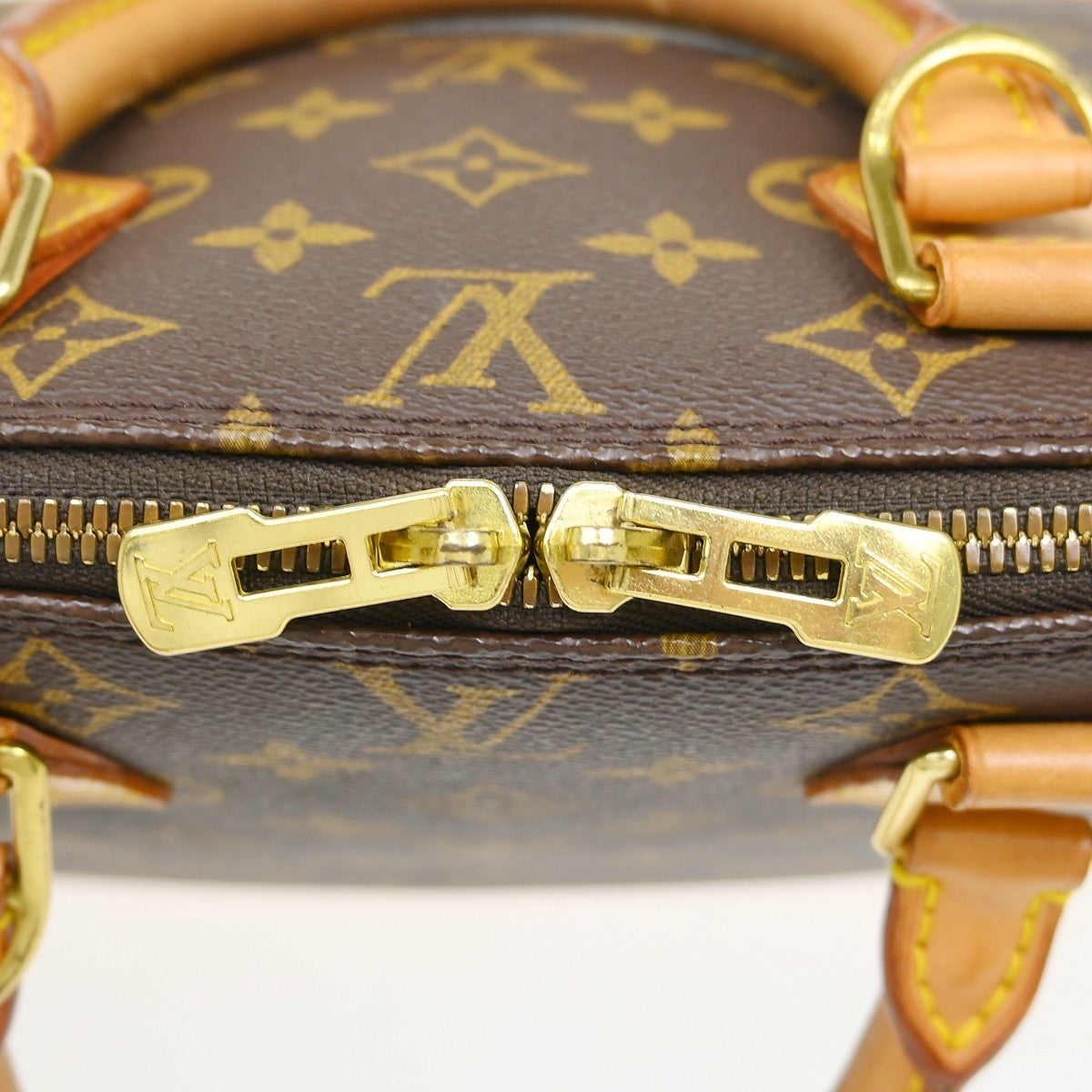 Louis Vuitton Alma Handbag Monogram Canvas Brown Canvas Handbag (Pre-Owned)