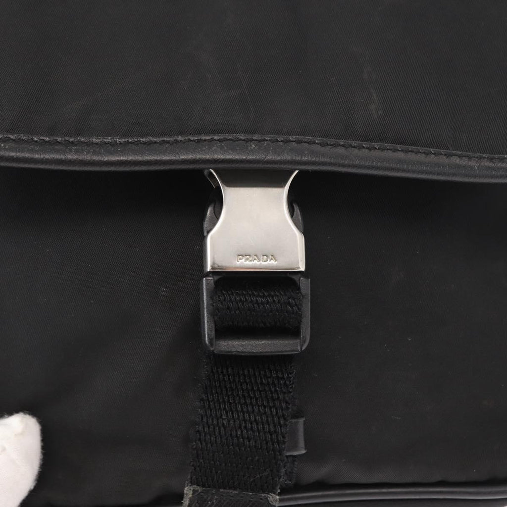 Prada Logo Flap Messenger Bag Tessuto Black Nylon Shoulder Bag Bag (Pre-Owned)