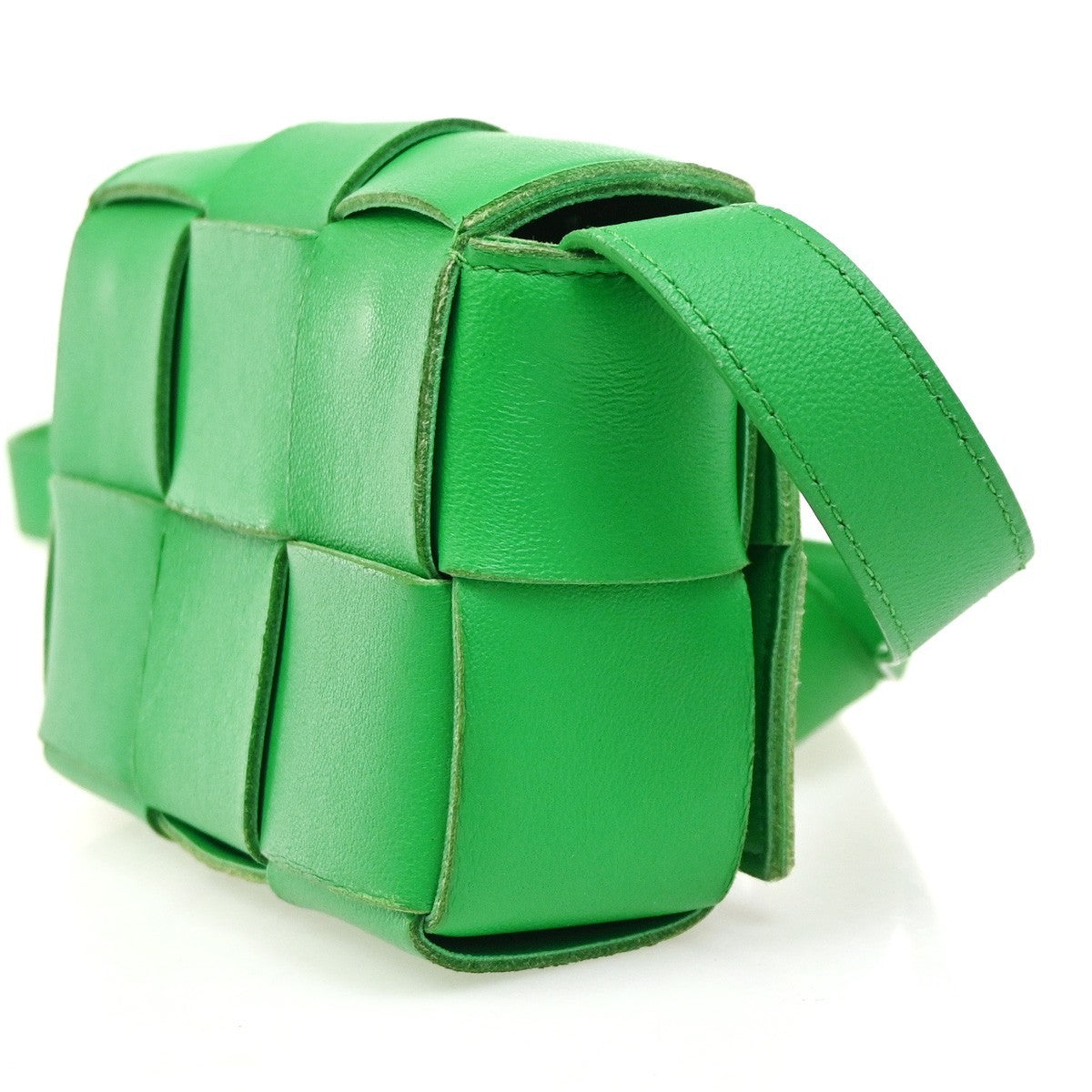 Bottega Veneta Cassette Crossbody Bag Maxi Intrecciato Leather Green Leather Shoulder Bag Bag (Pre-Owned)