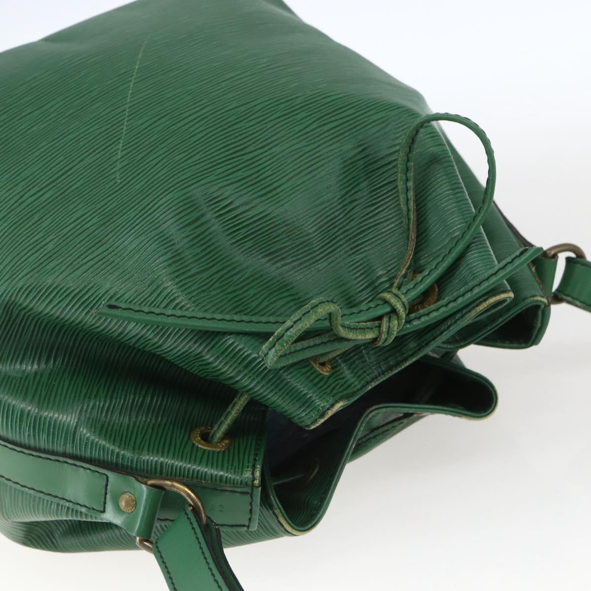 Louis Vuitton Petit Noe Handbag Epi Leather Green Leather Shoulder Bag Bag (Pre-Owned)