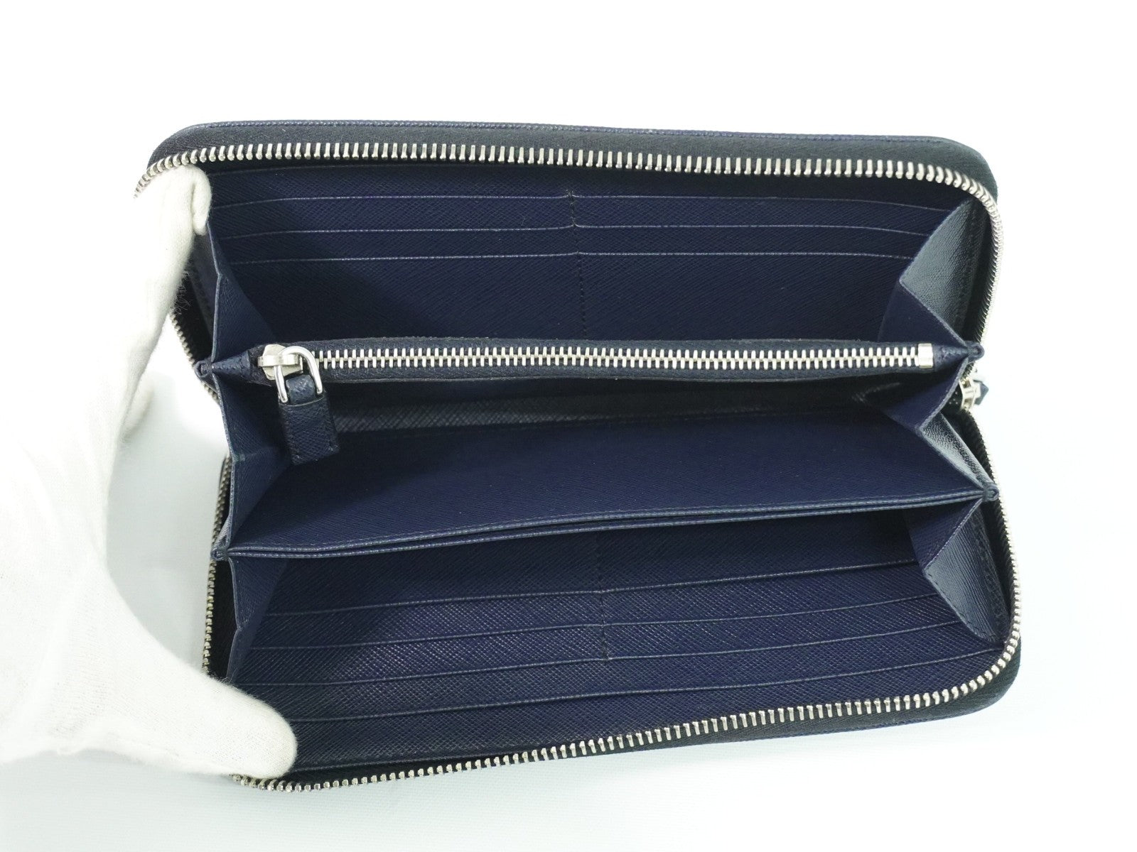 Prada Saffiano Wallet Leather Navy Leather Wallets Accessory (Pre-Owned)