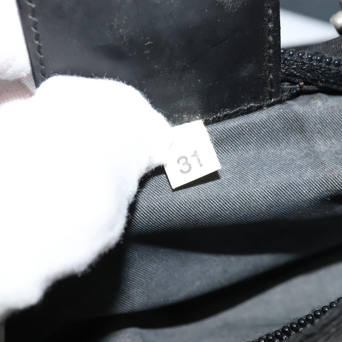 Prada Front Pocket Messenger Bag Tessuto Black Nylon Shoulder Bag Bag (Pre-Owned)