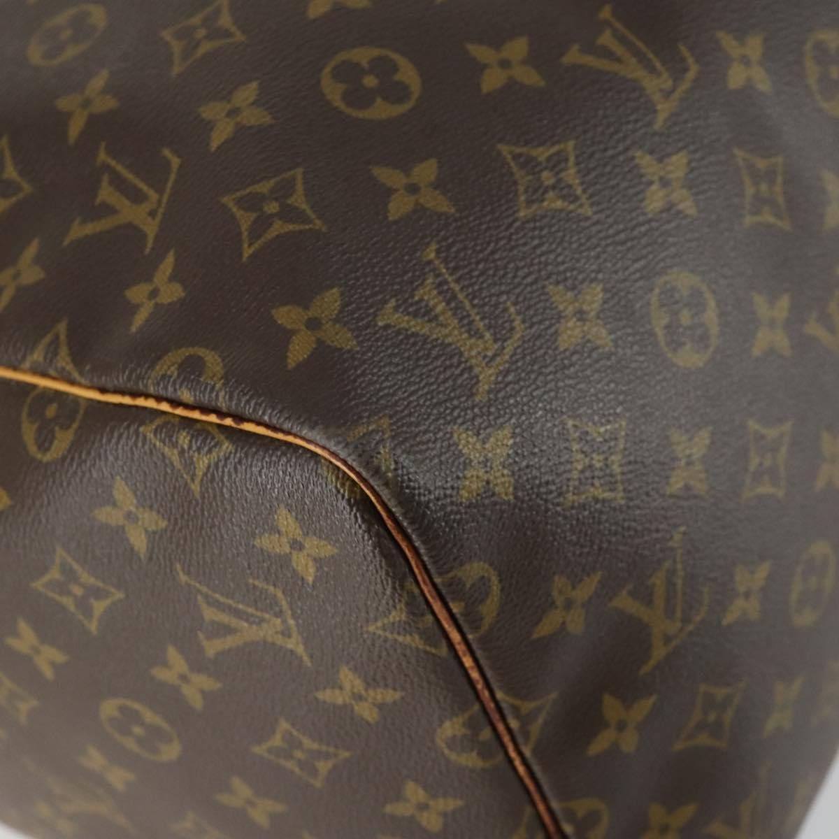 Louis Vuitton Keepall Bag Monogram Canvas Brown Canvas Travel Bag Bag (Pre-Owned)