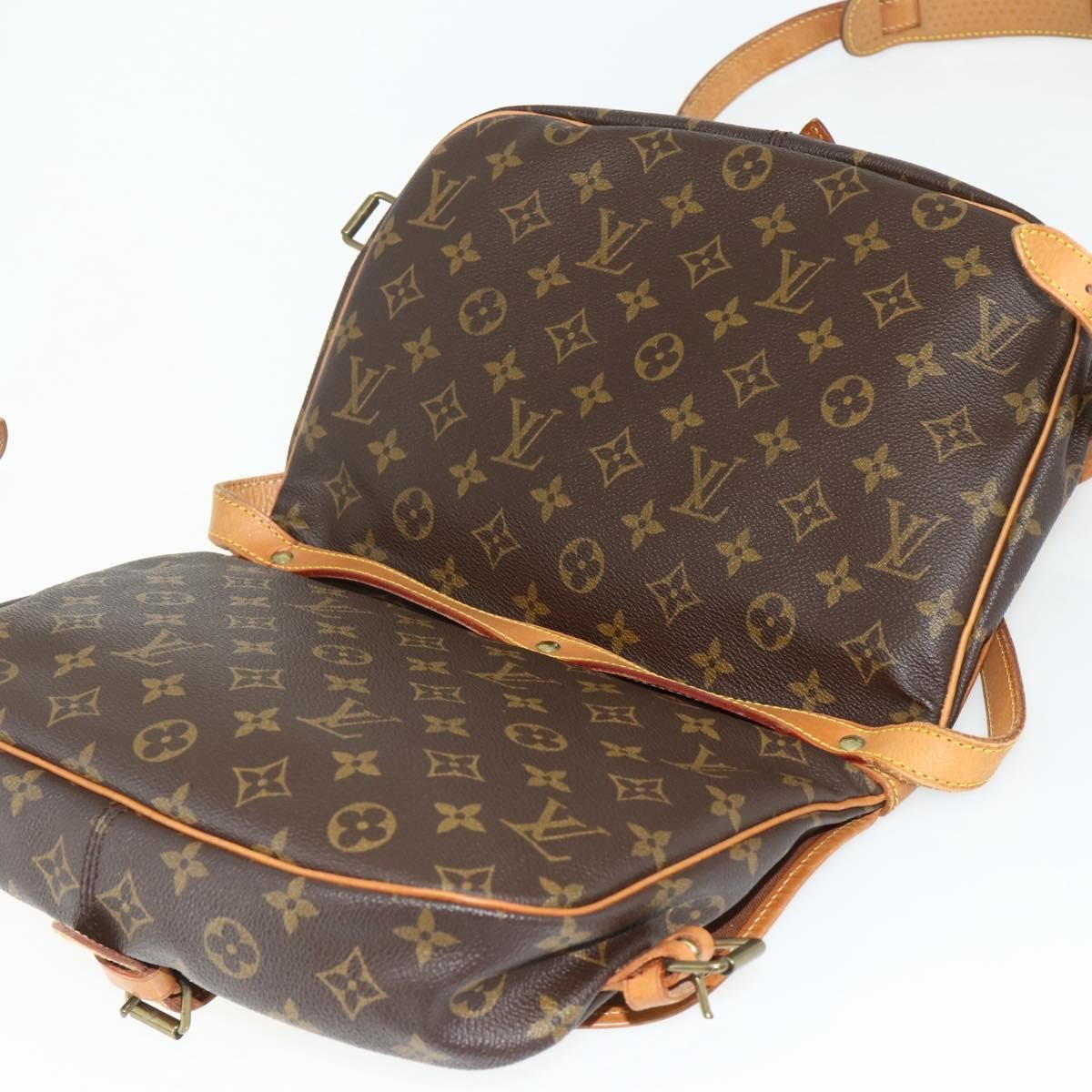 Louis Vuitton Saumur Handbag Monogram Canvas Brown Canvas Shoulder Bag Bag (Pre-Owned)