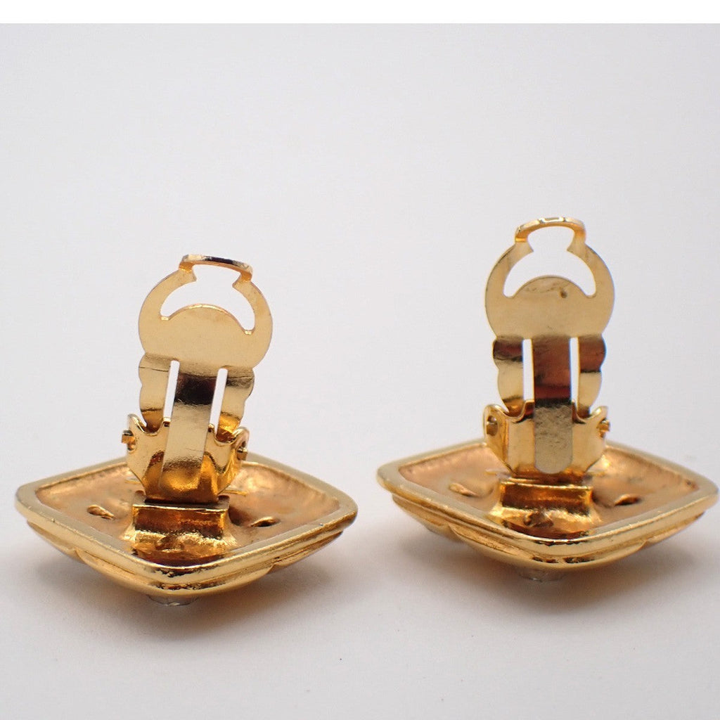 Chanel Vintage Cc Diamond Shape Clips-On Earrings Gold-Plated Gold Gold_Plated Earrings Jewelry (Pre-Owned)
