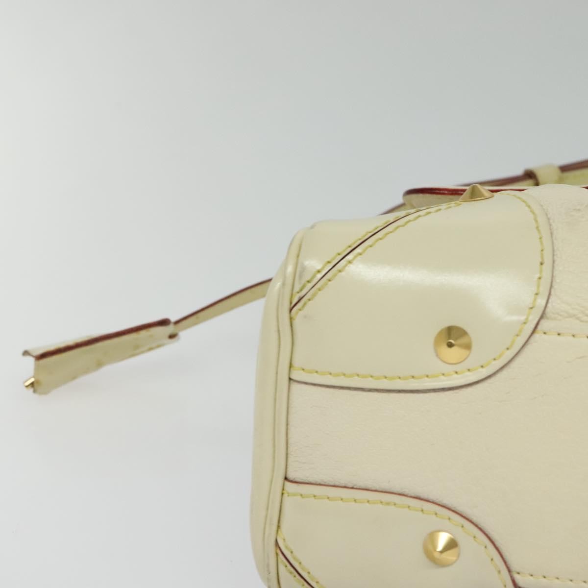 Louis Vuitton Suhali L'essentiel Handbag Leather White Leather Shoulder Bag Bag (Pre-Owned)