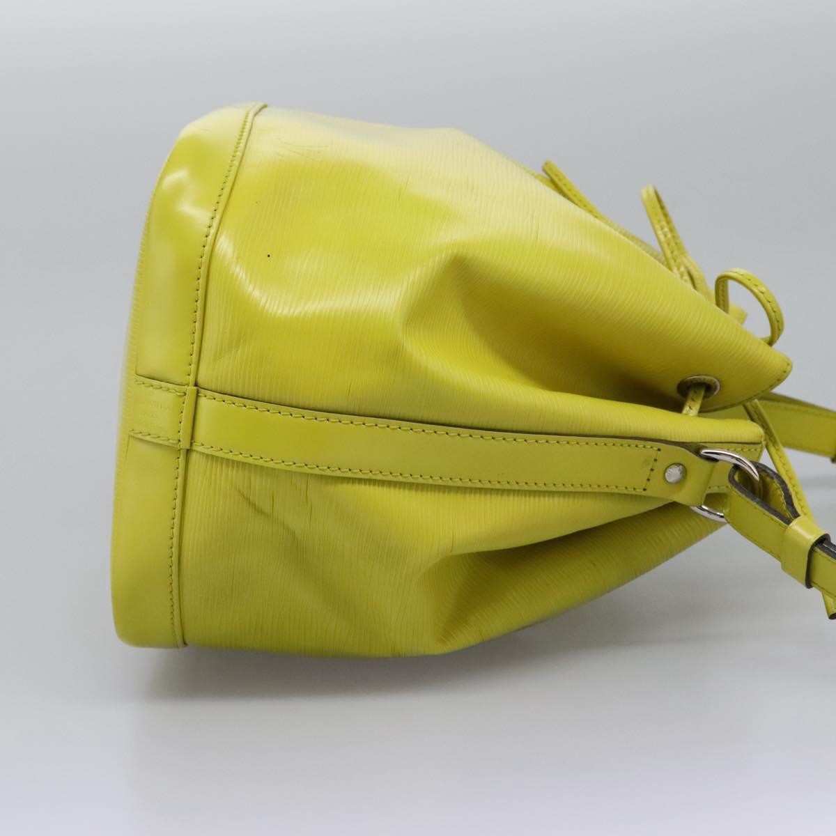 Louis Vuitton Petit Noe Handbag Epi Leather Green Leather Shoulder Bag Bag (Pre-Owned)