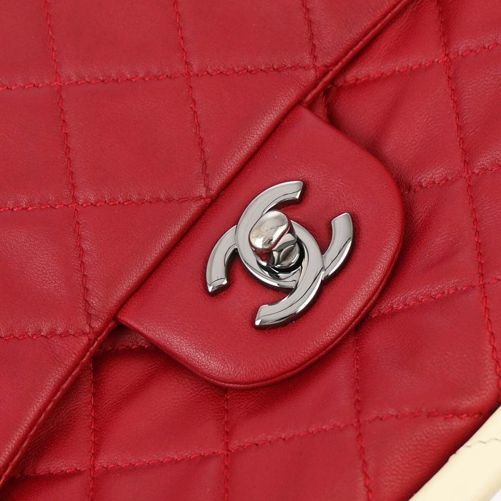 Chanel Hula Hoop Bag Quilted Lambskin Red Lamb Handbag (Pre-Owned)