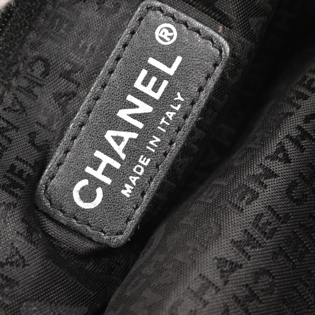 Chanel Pulley Camera Bag Perforated Caviar Black Leather Shoulder Bag Bag (Pre-Owned)