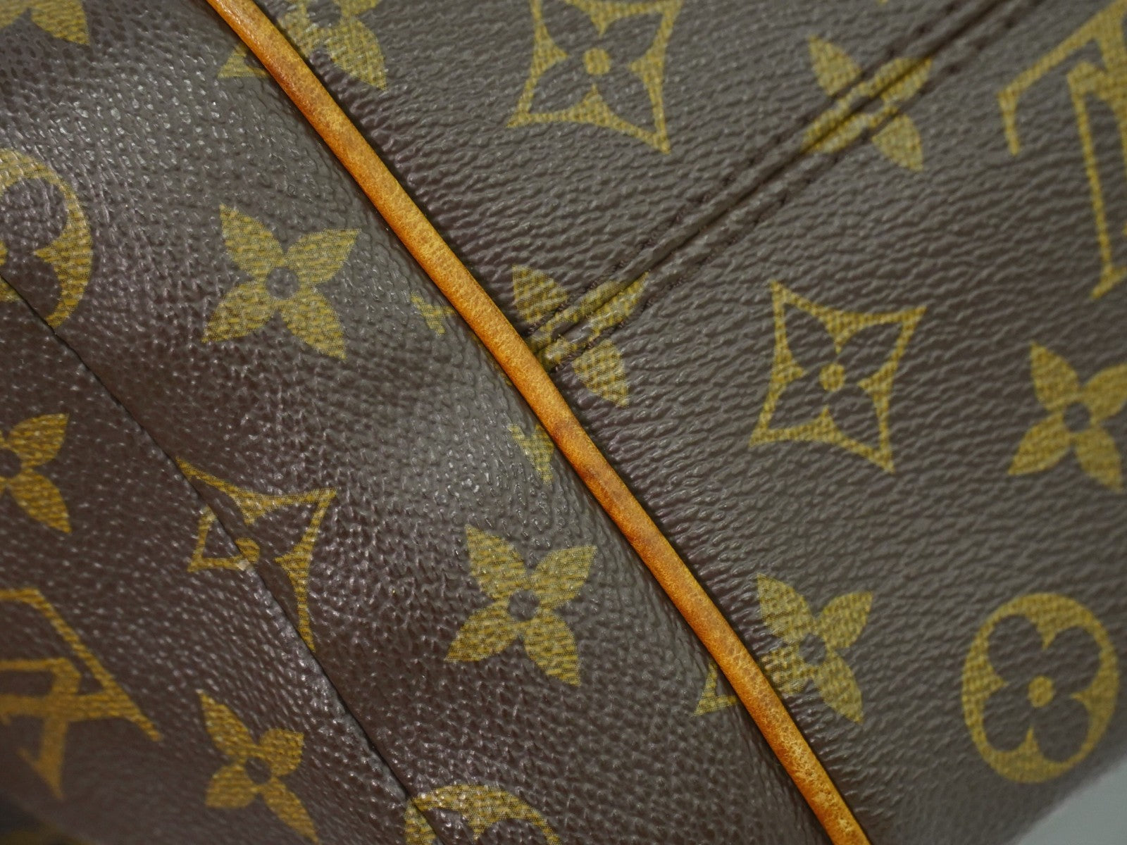 Louis Vuitton Totally Handbag Monogram Canvas Brown Canvas Tote Bag Bag (Pre-Owned)