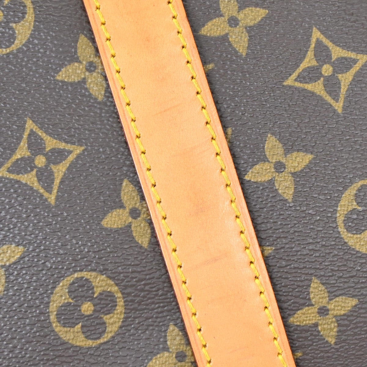 Louis Vuitton Keepall Bag Monogram Canvas Brown Canvas Travel Bag Bag (Pre-Owned)