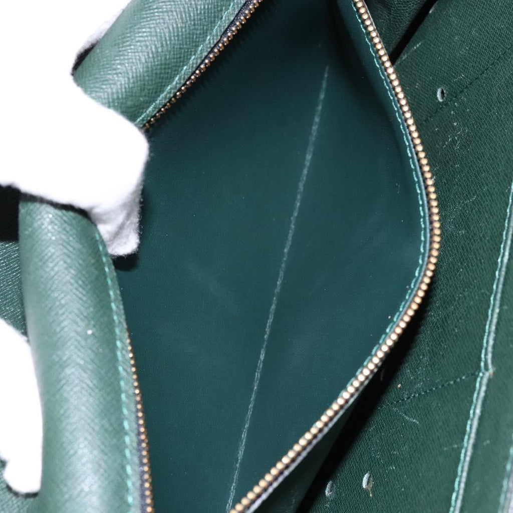 Louis Vuitton Kourad Pouch Taiga Green Leather Clutche & Pouche Bag (Pre-Owned)