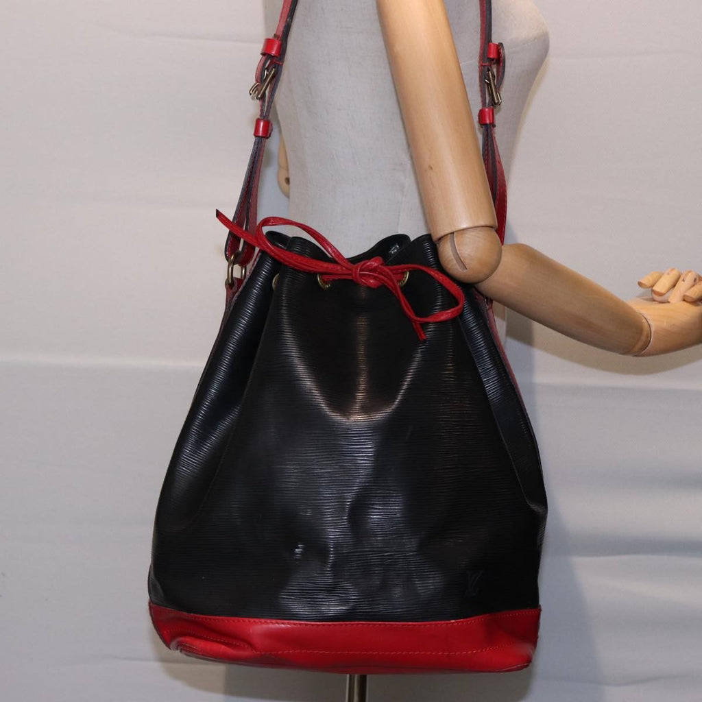 Louis Vuitton Bicolor Noe Handbag Epi Leather Black Leather Shoulder Bag Bag (Pre-Owned)