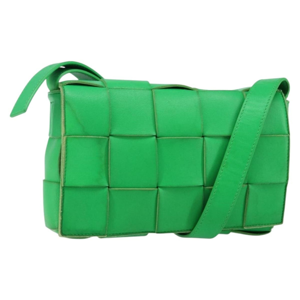 Bottega Veneta Cassette Crossbody Bag Maxi Intrecciato Leather Green Leather Bag (Pre-Owned)