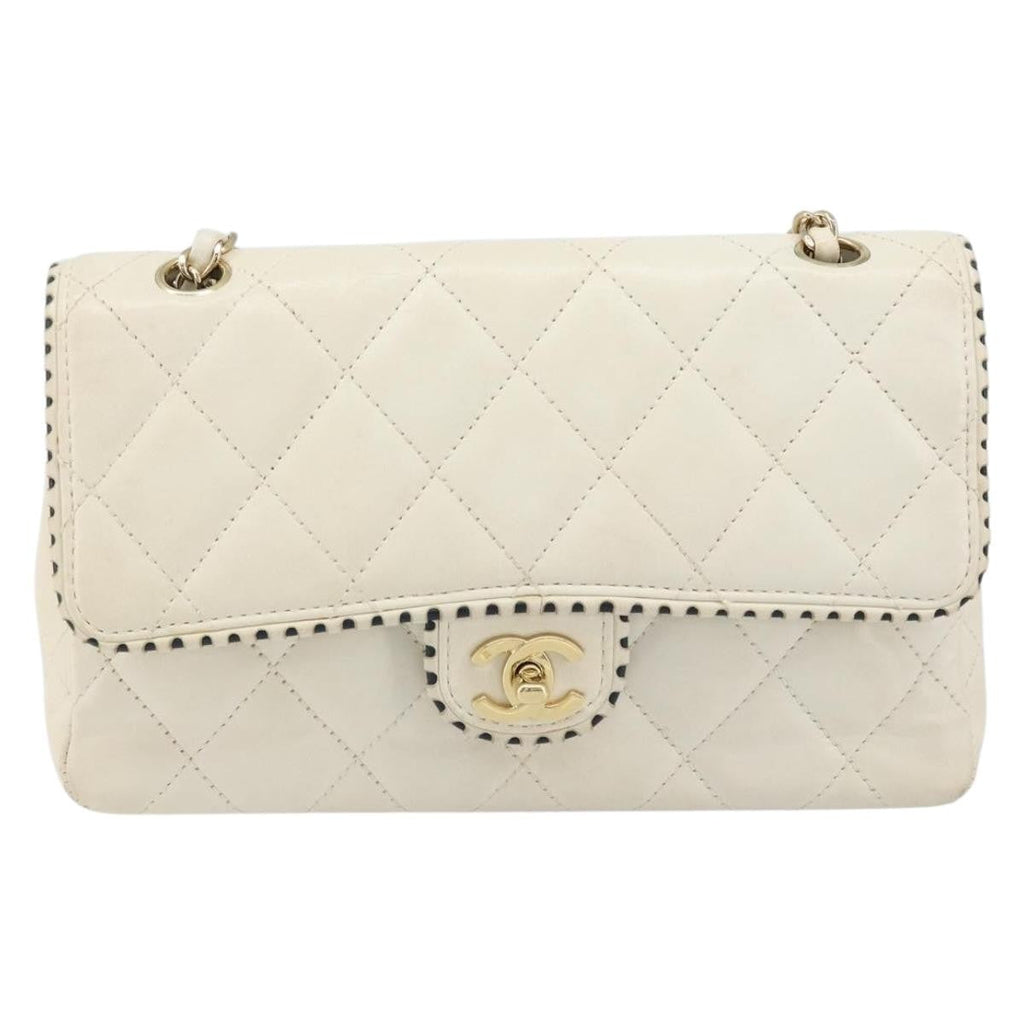Chanel Vintage Punched Edge Classic Single Flap Bag Quilted Lambskin White Leather Shoulder Bag Bag (Pre-Owned)