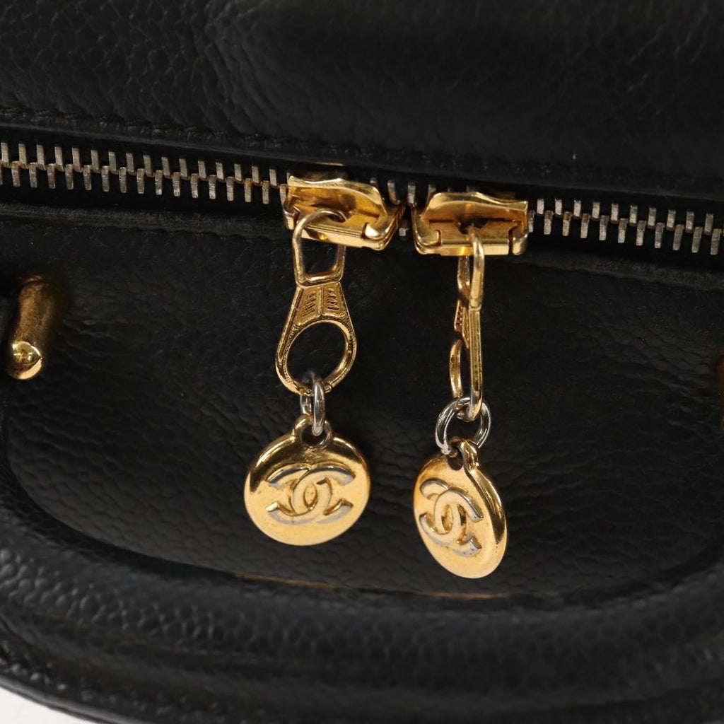 Chanel Vintage Timeless Zip Around Vanity Case Caviar Black Leather Clutche & Pouche Bag (Pre-Owned)