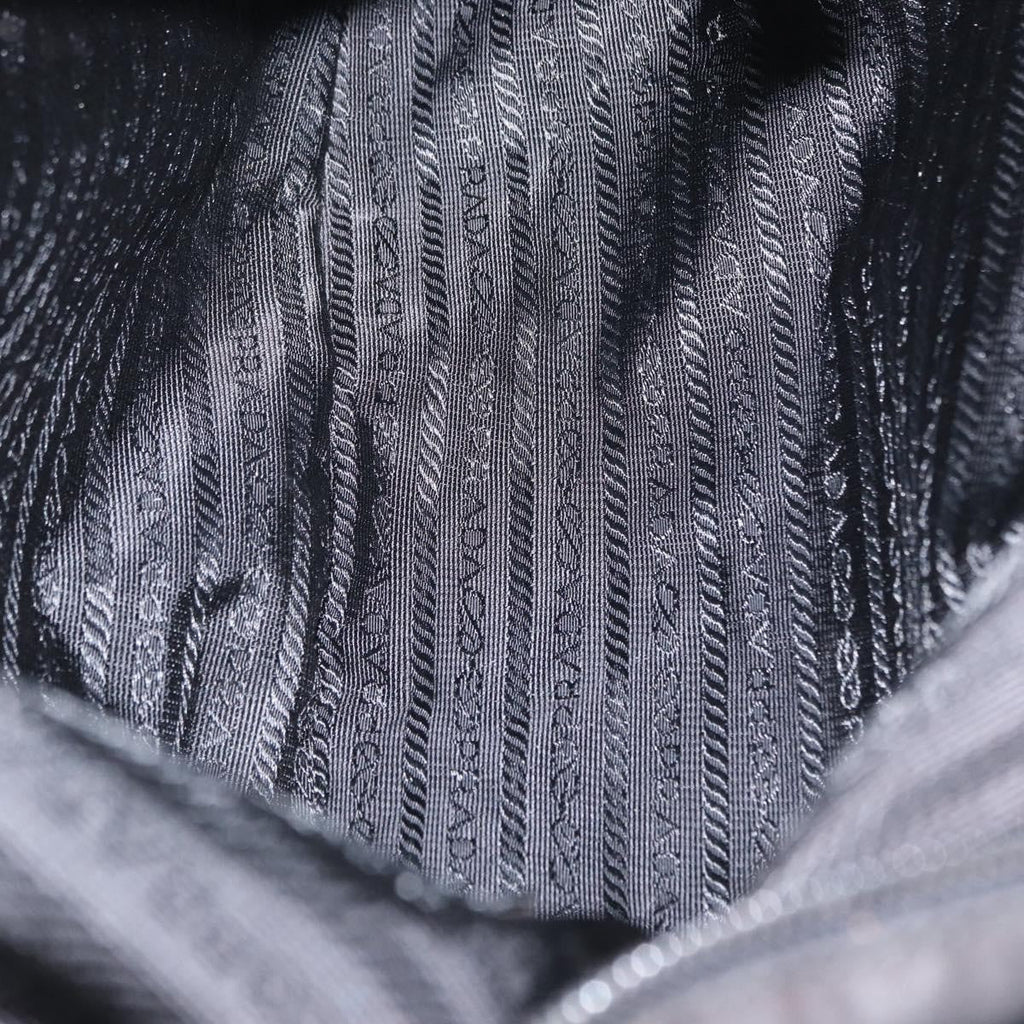 Prada Front Pocket Messenger Bag Tessuto Black Nylon Shoulder Bag Bag (Pre-Owned)