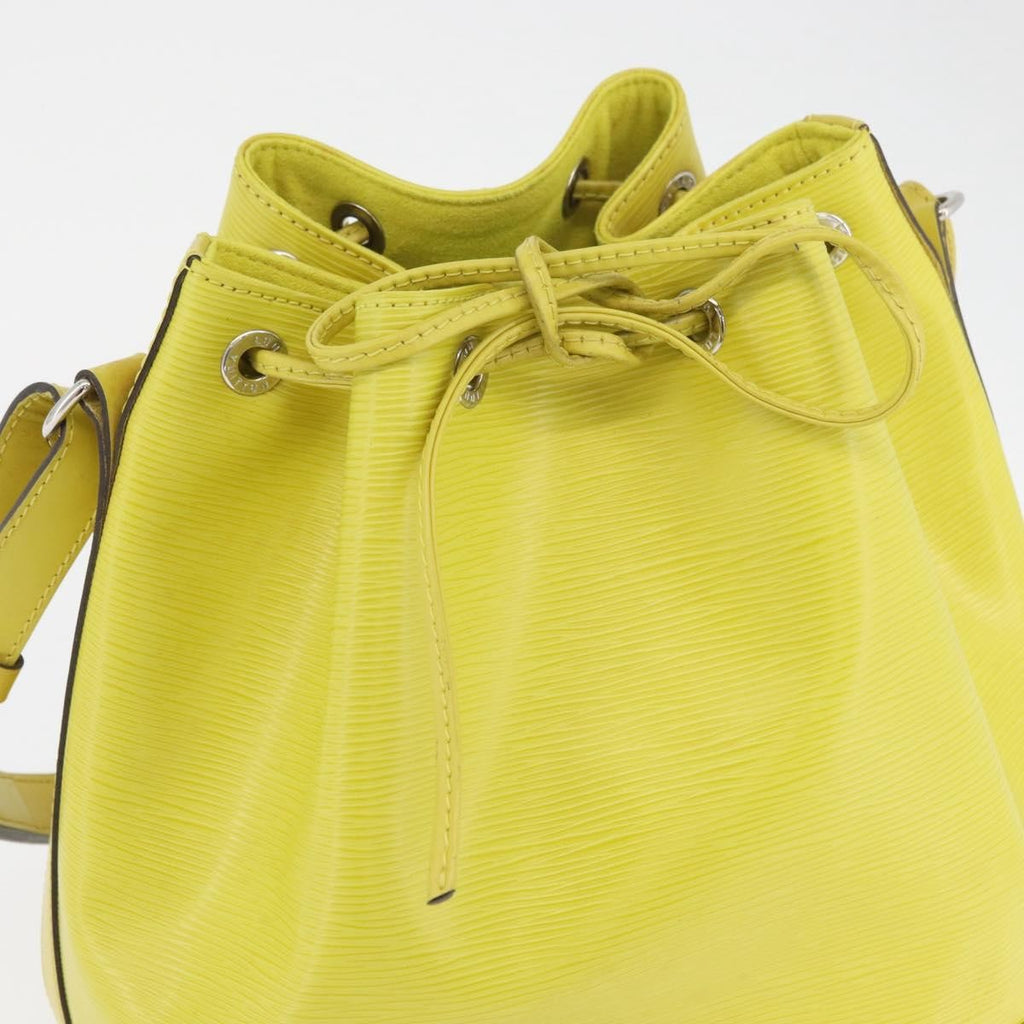 Louis Vuitton Petit Noe Handbag Epi Leather Green Leather Handbag (Pre-Owned)