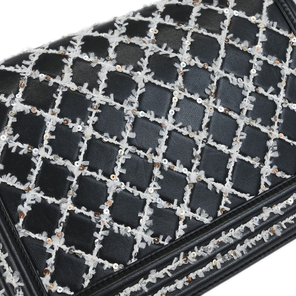 Chanel Boy Flap Bag Sequin Quilted Calfskin Black Leather Shoulder Bag Bag (Pre-Owned)