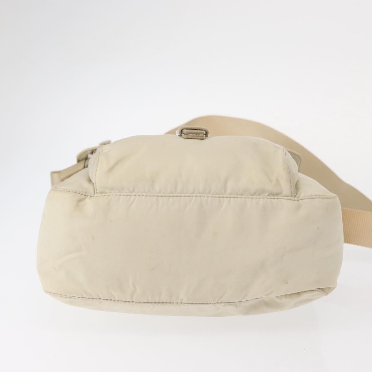 Prada Buckle Messenger Bag Tessuto Beige Nylon Shoulder Bag Bag (Pre-Owned)