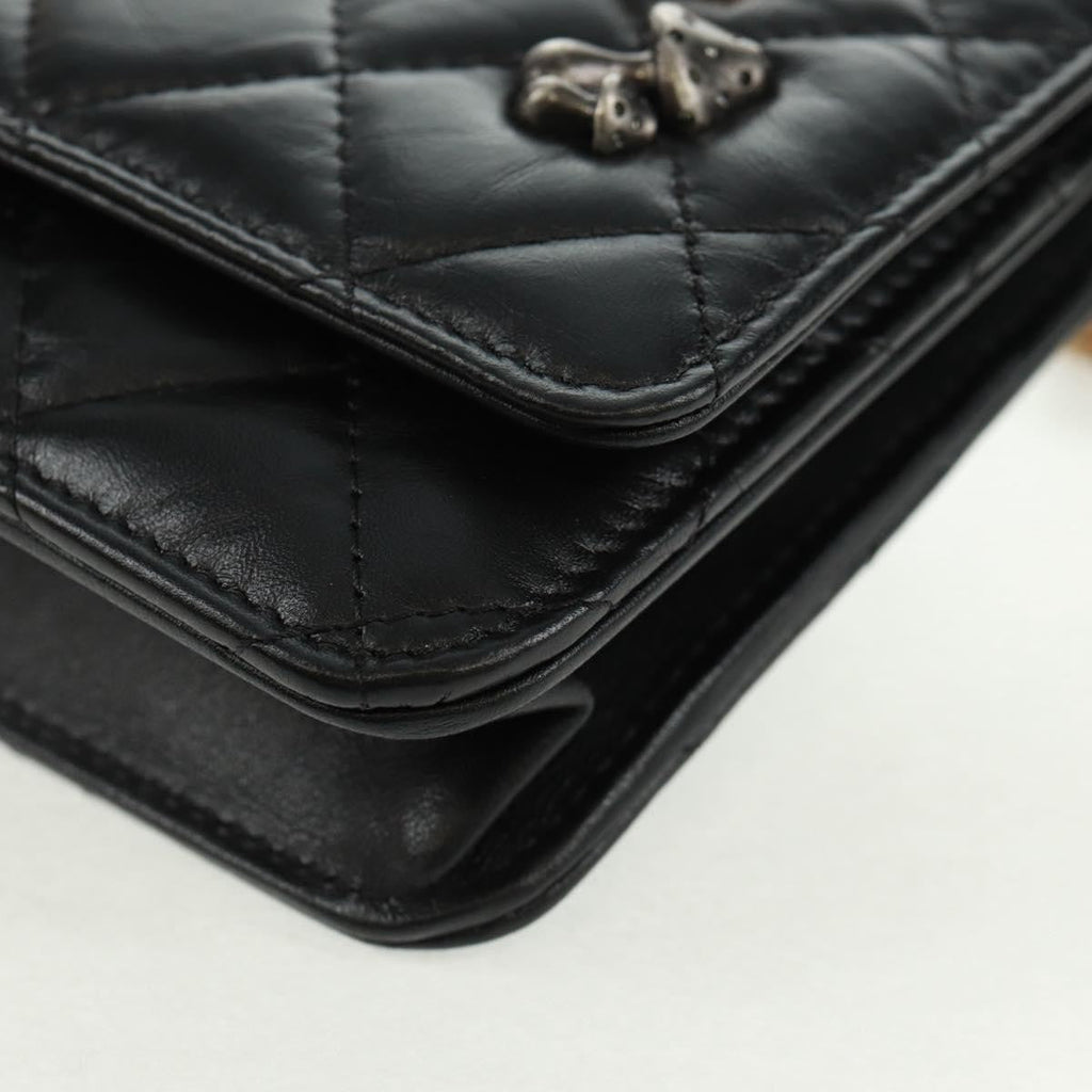 Chanel Lucky Charms Reissue 2.55 Flap Bag Leather Black Leather Shoulder Bag Bag (Pre-Owned)