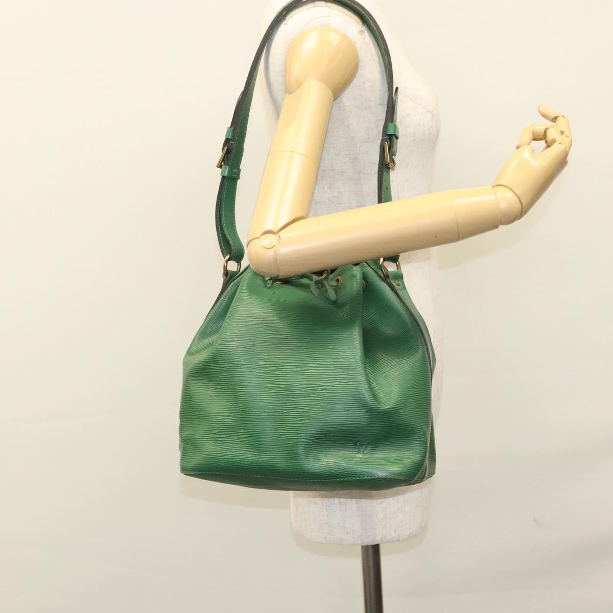 Louis Vuitton Petit Noe Handbag Epi Leather Green Leather Shoulder Bag Bag (Pre-Owned)