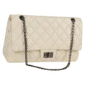 Chanel Reissue 2.55 Flap Bag Quilted Caviar White Leather Shoulder Bag Bag (Pre-Owned)