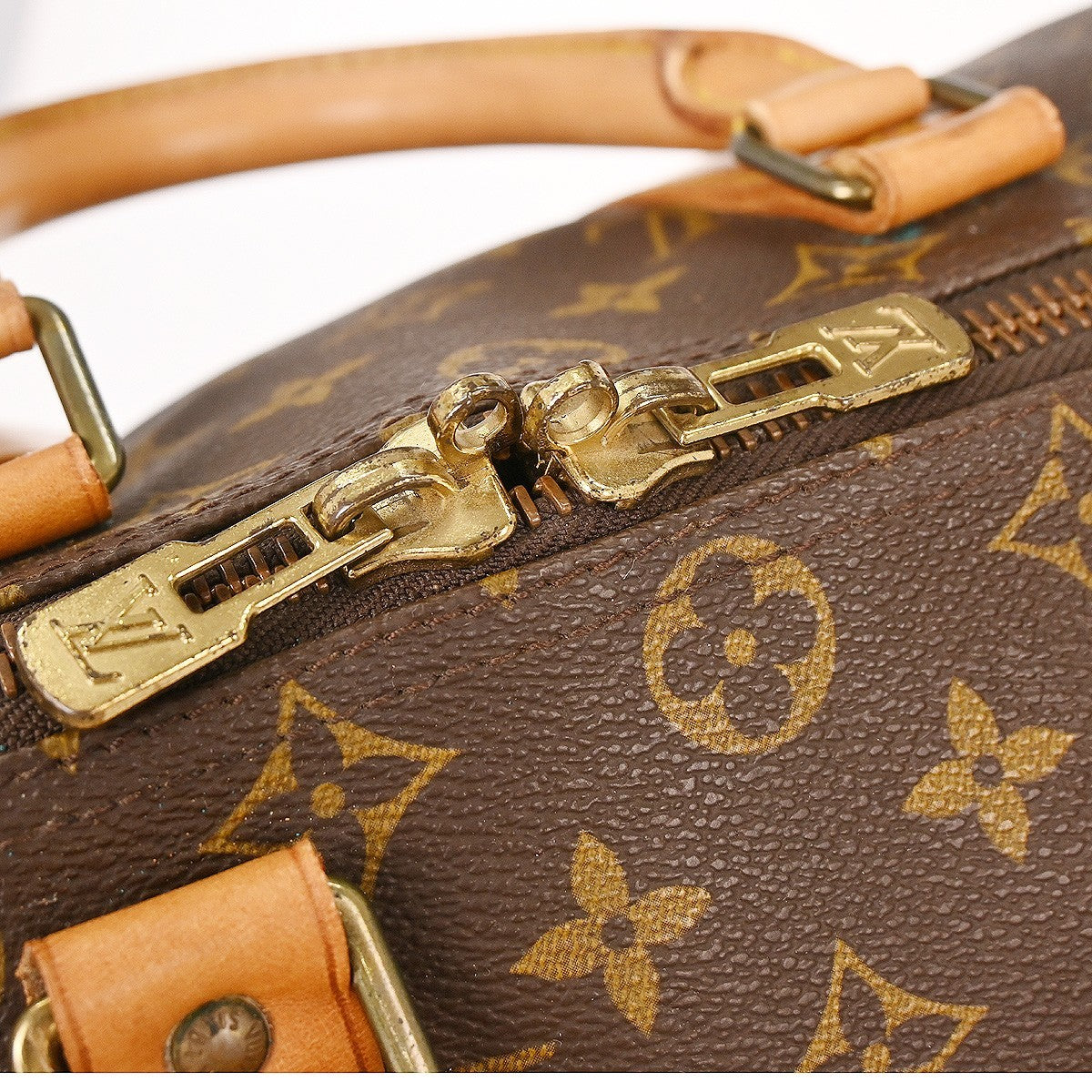Louis Vuitton Keepall Bag Monogram Canvas Brown Canvas Travel Bag Bag (Pre-Owned)