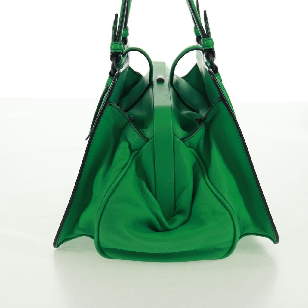 Bottega Veneta Intrecciato Handbag Leather Green Leather Handbag (Pre-Owned)