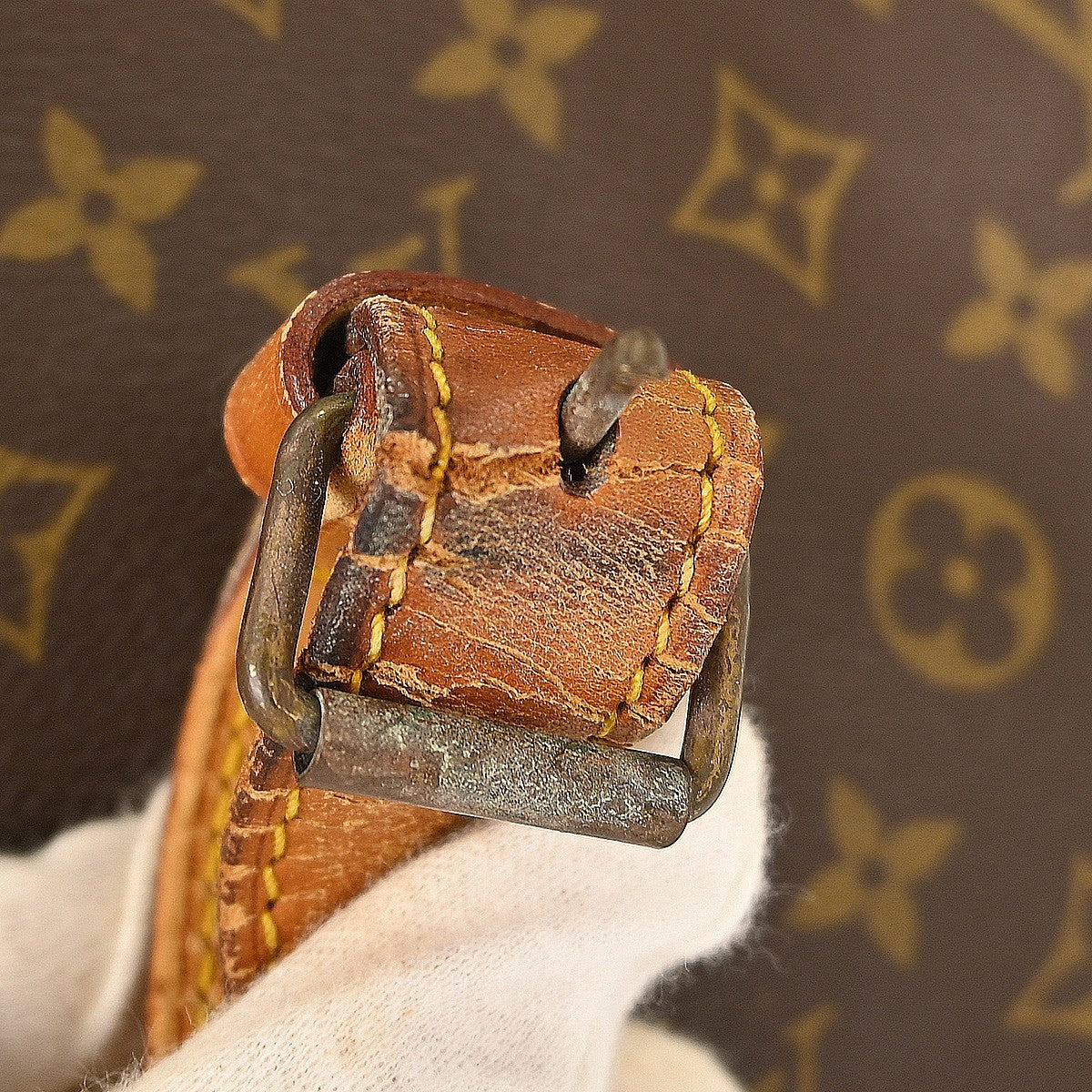 Louis Vuitton Keepall Bandouliere Bag Monogram Canvas Brown Canvas Travel Bag Bag (Pre-Owned)