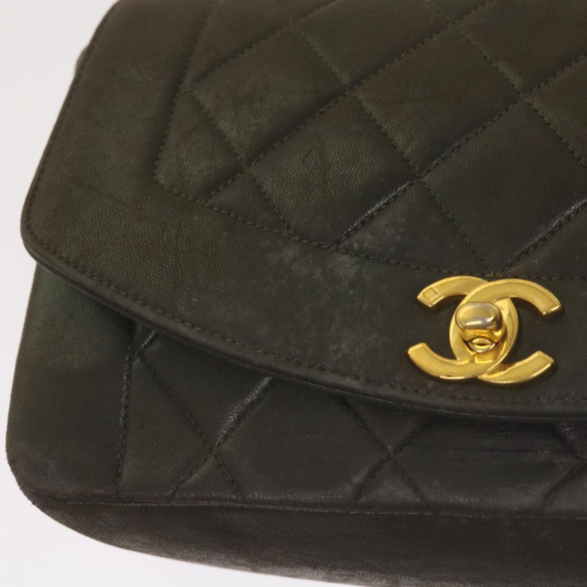 Chanel Vintage Diana Flap Bag Quilted Lambskin Black Leather Shoulder Bag Bag (Pre-Owned)