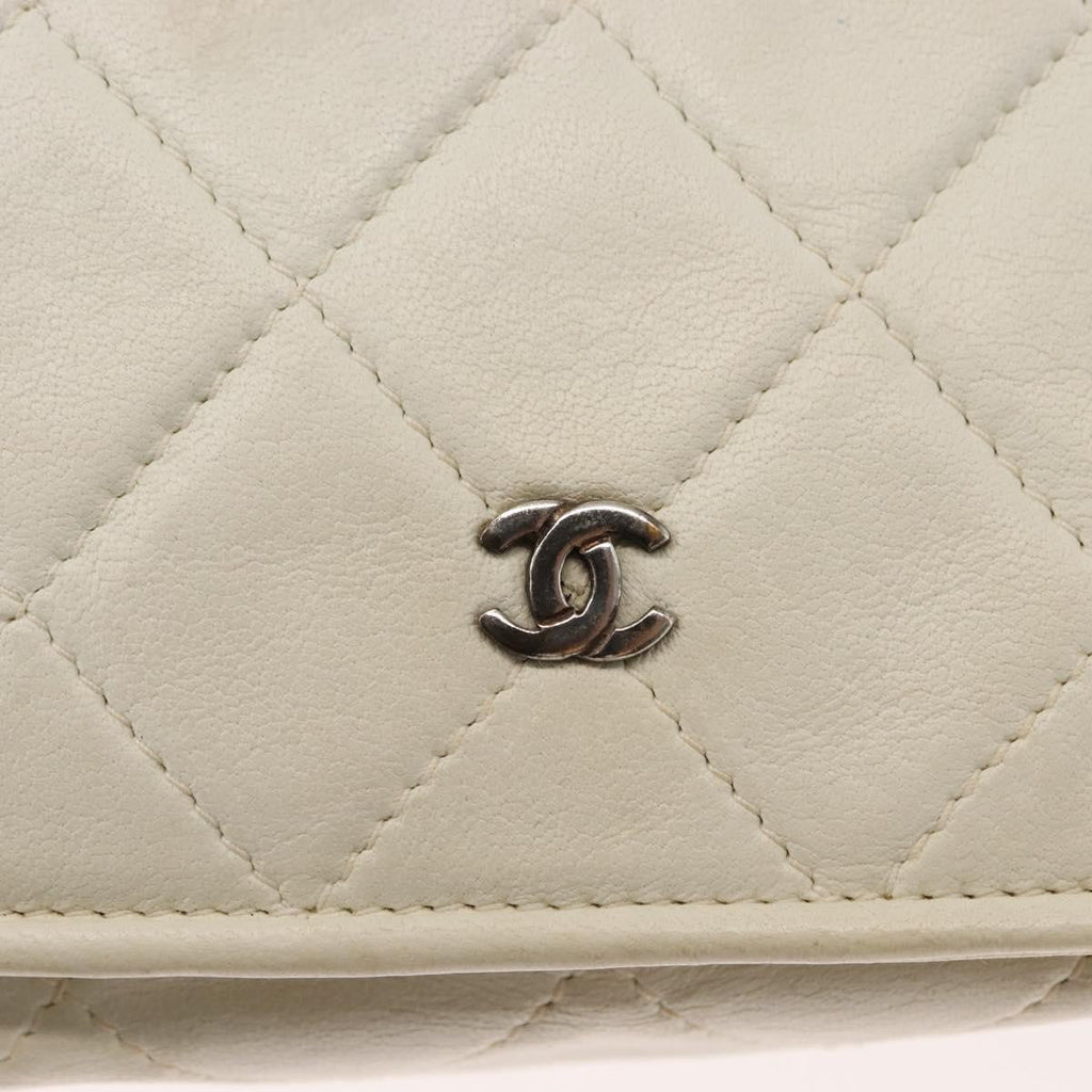 Chanel Full Flap Wallet On Chain Quilted Lambskin White Leather Clutche & Pouche Bag (Pre-Owned)