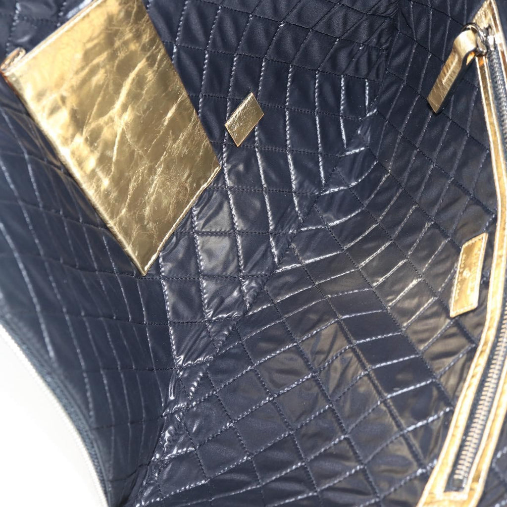 Chanel Feminine Pouch Crinkled Leather Gold Leather Clutche & Pouche Bag (Pre-Owned)