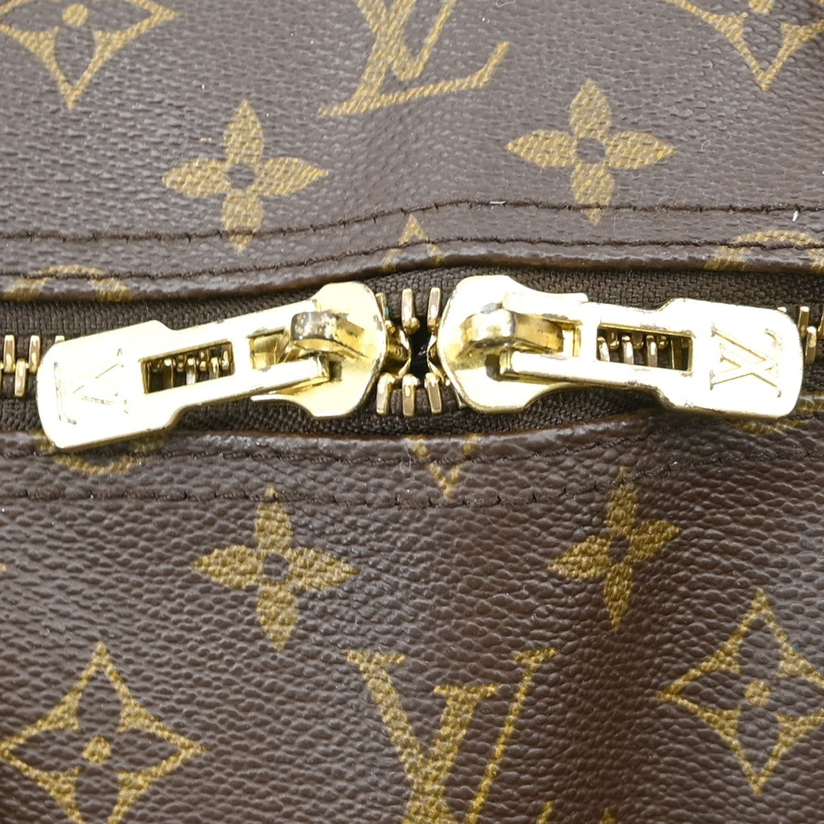 Louis Vuitton Keepall Bandouliere Bag Monogram Canvas Brown Canvas Travel Bag Bag (Pre-Owned)