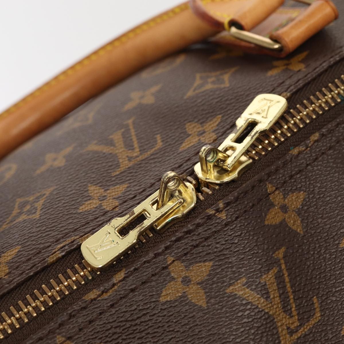 Louis Vuitton Keepall Bag Monogram Canvas Brown Canvas Travel Bag Bag (Pre-Owned)