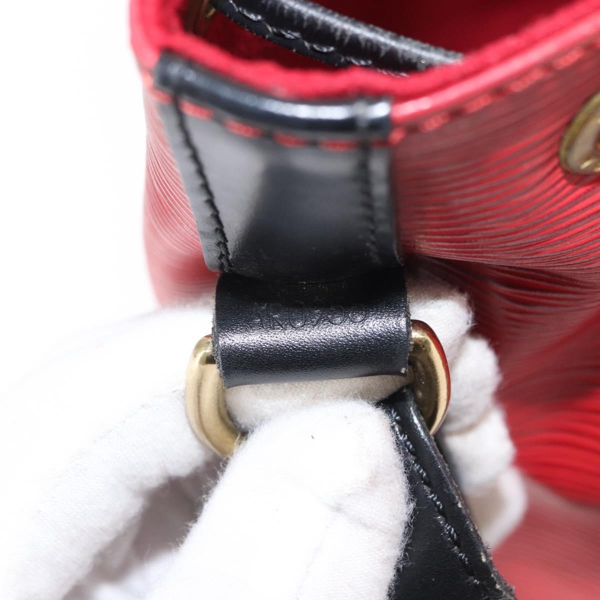 Louis Vuitton Bicolor Petit Noe Handbag Epi Leather Red Leather Shoulder Bag Bag (Pre-Owned)