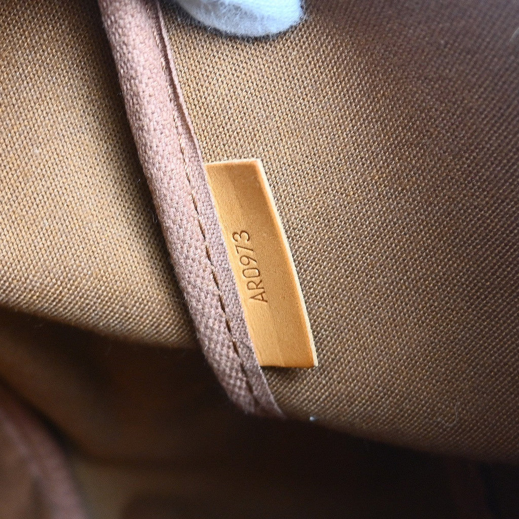 Louis Vuitton Saumur Handbag Monogram Canvas Brown Canvas Shoulder Bag Bag (Pre-Owned)