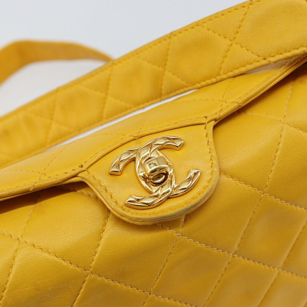 Chanel Vintage Cc Fold Over Shoulder Bag Quilted Lambskin Yellow Leather Shoulder Bag Bag (Pre-Owned)