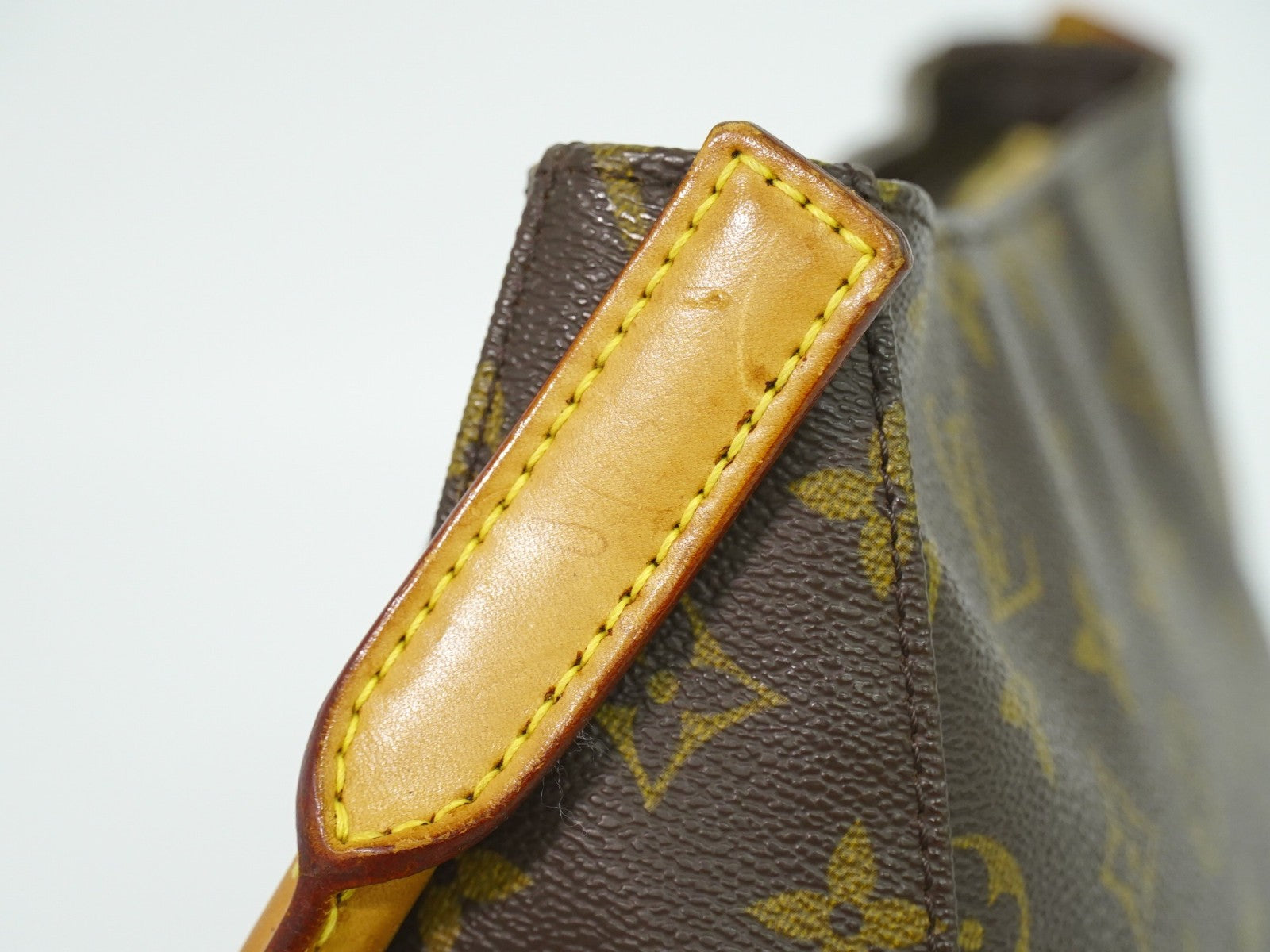Louis Vuitton Monogram Looping Handbag Monogram Canvas Brown Canvas Shoulder Bag Bag (Pre-Owned)