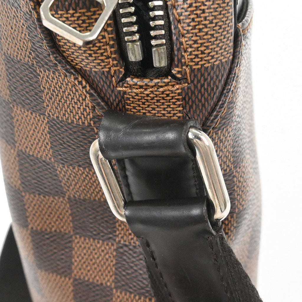 Louis Vuitton Jake Messenger Bag Damier Brown Canvas Shoulder Bag Bag (Pre-Owned)