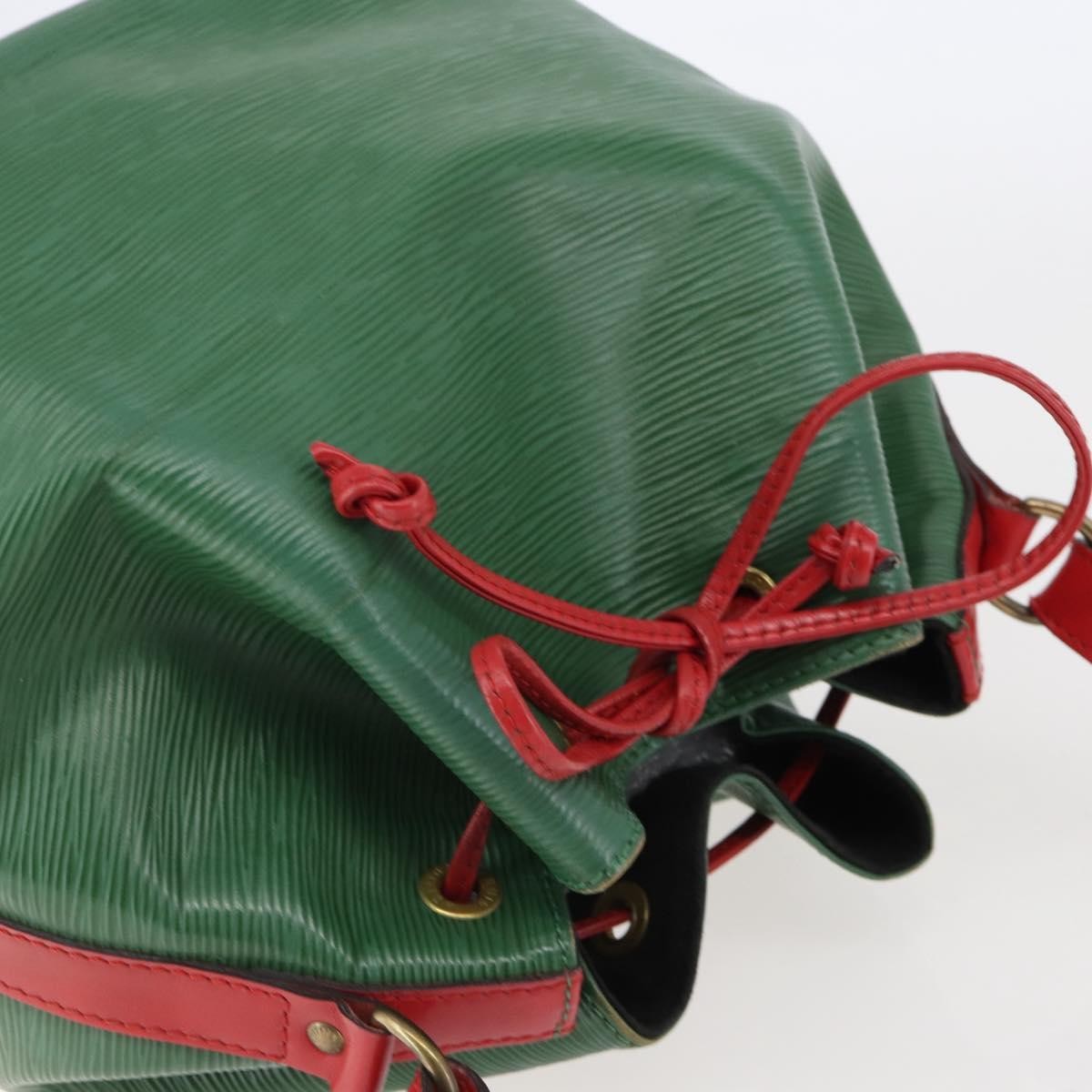 Louis Vuitton Bicolor Petit Noe Handbag Epi Leather Green Leather Bag (Pre-Owned)