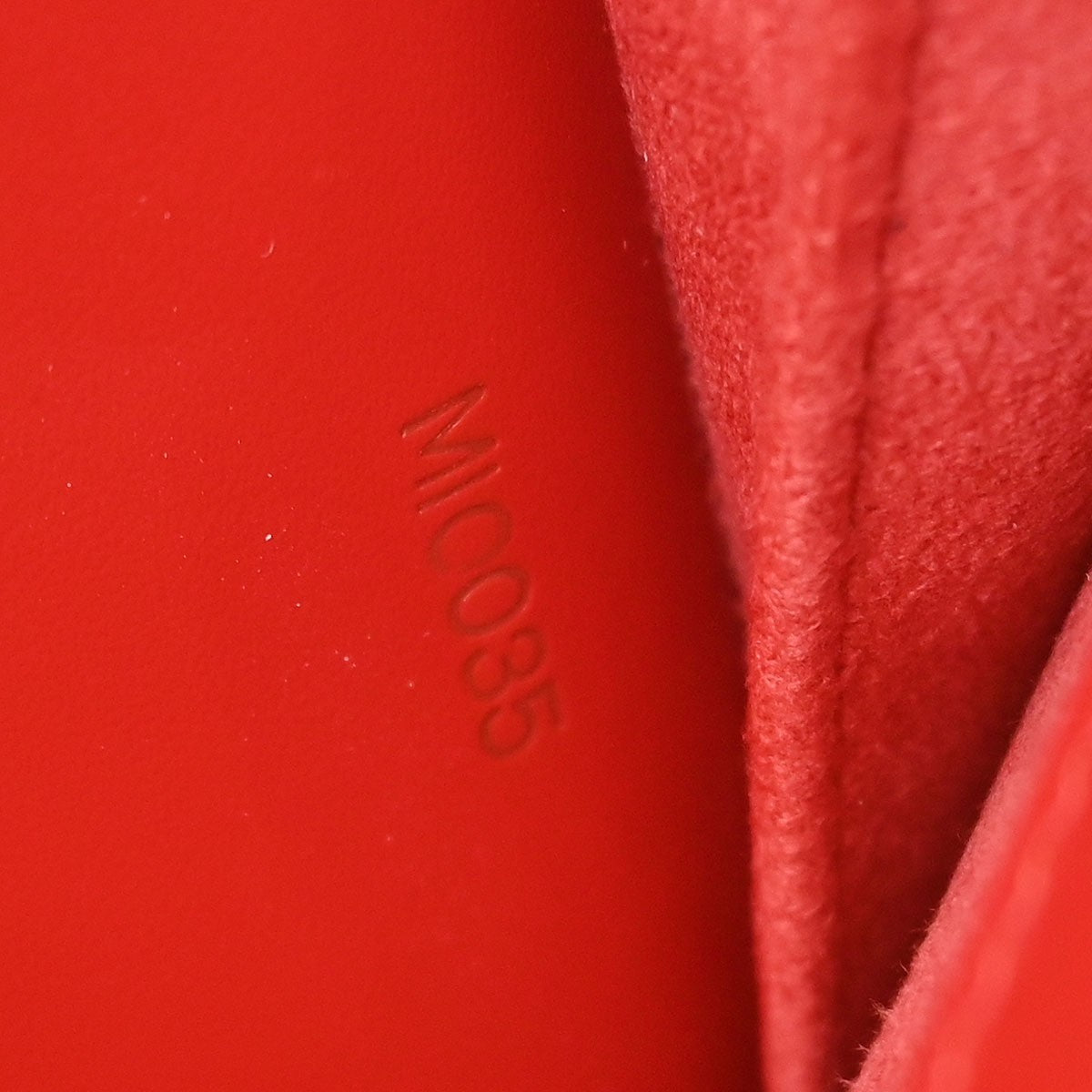 Louis Vuitton Pont Neuf Handbag Epi Leather Red Leather Handbag (Pre-Owned)